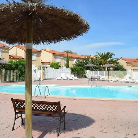 Maison 3 Pieces Mezzanine Dans Avec Piscine 6 Couchages Ar100-052 *