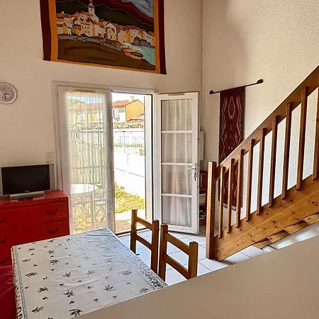 Maison 3 Pieces Mezzanine Dans Avec Piscine 6 Couchages Ar100-052